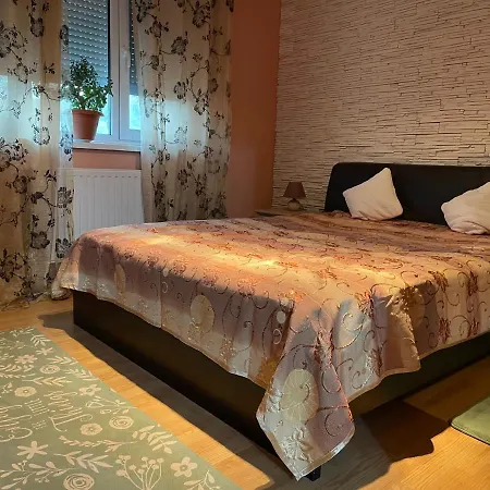 Casa *